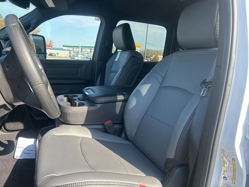 New 2026 RAM 2500 Tradesman image 19