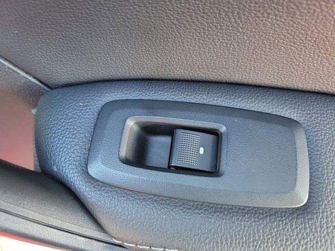 Used 2021 Ford Ranger Lariat w/ Equipment Group 501A High image 9