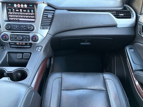Used 2019 GMC Yukon SLT AWD/4WD image 19