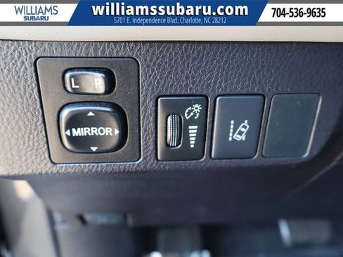 Used 2017 Toyota RAV4 XLE FWD image 21
