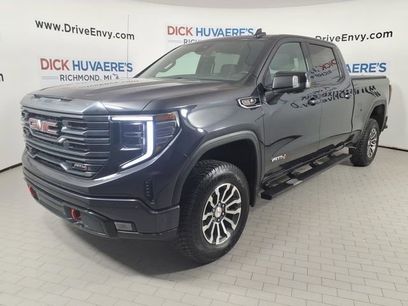 Used 2022 GMC Sierra 1500 AT4 w/ AT4 Preferred Package