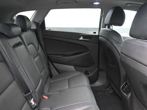 Used 2016 Hyundai Tucson Limited w/ Option Group 03 FWD image 13