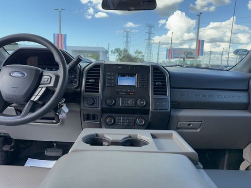 Certified 2021 Ford F250 XL w/ Power Equipment Group image 29