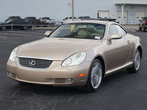 Used 2003 Lexus SC 430 Convertible image 2