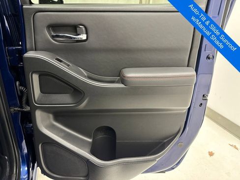 Used 2023 Nissan Frontier PRO-4X w/ Pro-4X Premium Package image 12