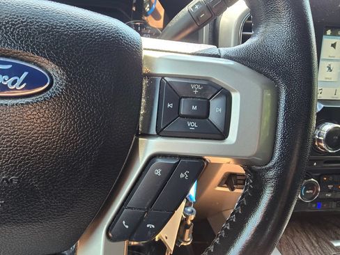 Used 2017 Ford F250 Lariat w/ Chrome Package AWD/4WD image 24