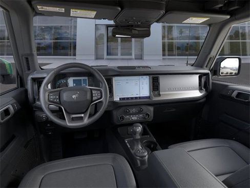 New 2025 Ford Bronco Outer Banks image 9