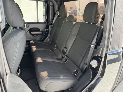 Used 2020 Jeep Gladiator Sport w/ Quick Order Package 24S AWD/4WD image 19