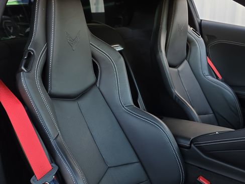 Used 2023 Chevrolet Corvette Stingray Coupe w/ 1LT image 31