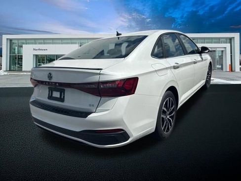 New 2026 Volkswagen Jetta SE FWD image 6
