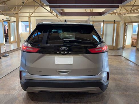 Used 2023 Ford Edge SEL w/ Cold Weather Package image 5