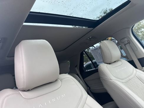 Certified 2022 Ford Explorer Platinum w/ Equipment Group 601A image 18