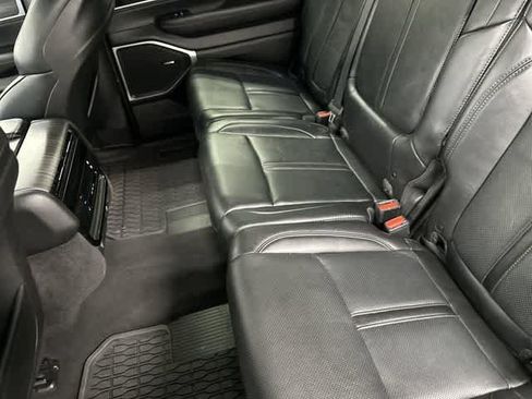 Used 2024 Jeep Wagoneer Series II w/ Flexible Seating Group RWD image 11