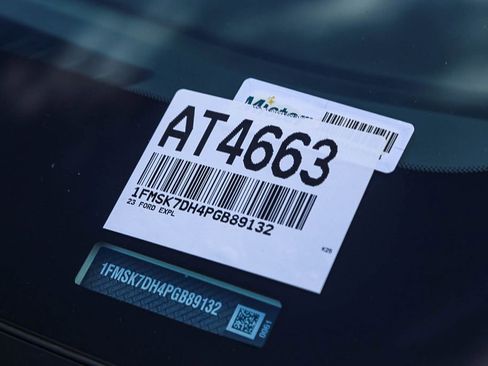 Used 2023 Ford Explorer XLT w/ Equipment Group 202A image 28