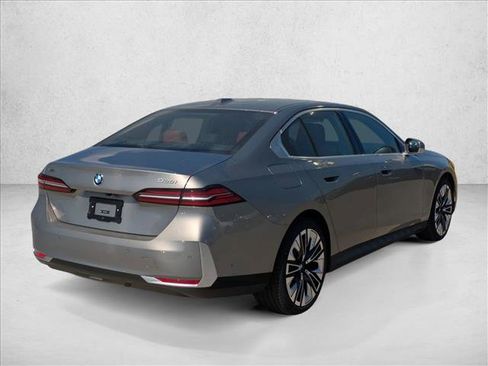 New 2027 BMW 530i xDrive AWD/4WD image 2