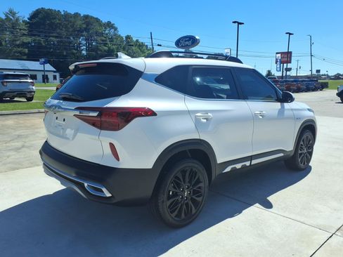 Used 2023 Kia Seltos Nightfall Edition AWD/4WD image 5