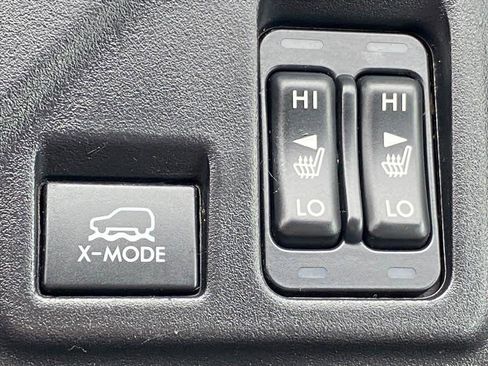 Used 2020 Subaru Crosstrek 2.0i Premium image 16