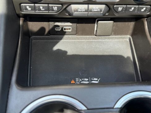 Used 2021 Chevrolet Suburban High Country image 64