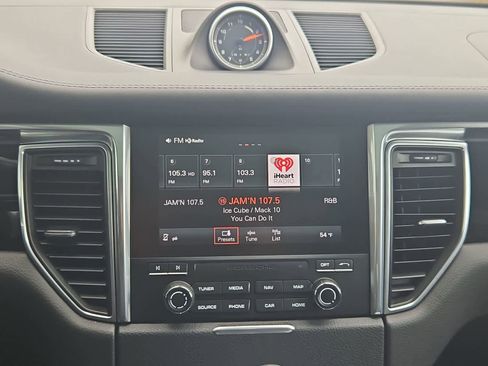 Used 2017 Porsche Macan S image 29