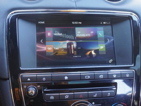 Used 2016 Jaguar XJ L Portfolio AWD/4WD image 40