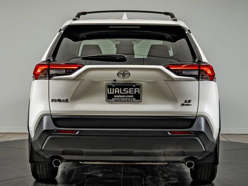 Used 2025 Toyota RAV4 LE AWD/4WD image 6