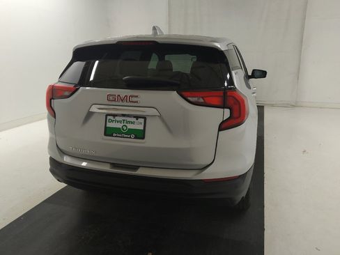Used 2021 GMC Terrain SLE FWD image 7