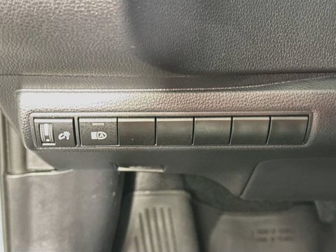 Certified 2025 Toyota Corolla LE FWD image 10