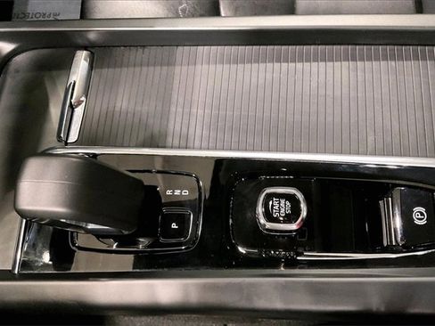 Certified 2023 Volvo S60 B5 Core w/ Climate Package image 31