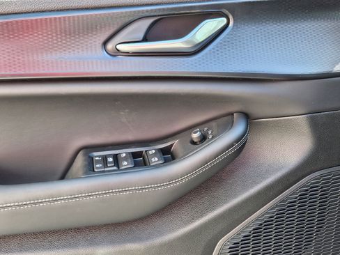 New 2026 Jeep Grand Cherokee L Laredo RWD image 17