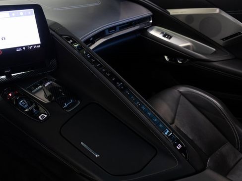 Used 2020 Chevrolet Corvette Stingray Preferred Cpe w/ 2LT Preferred Equipment Group image 30