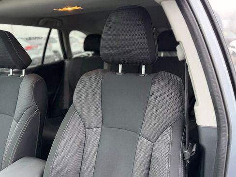 Used 2021 Subaru Outback Premium image 9