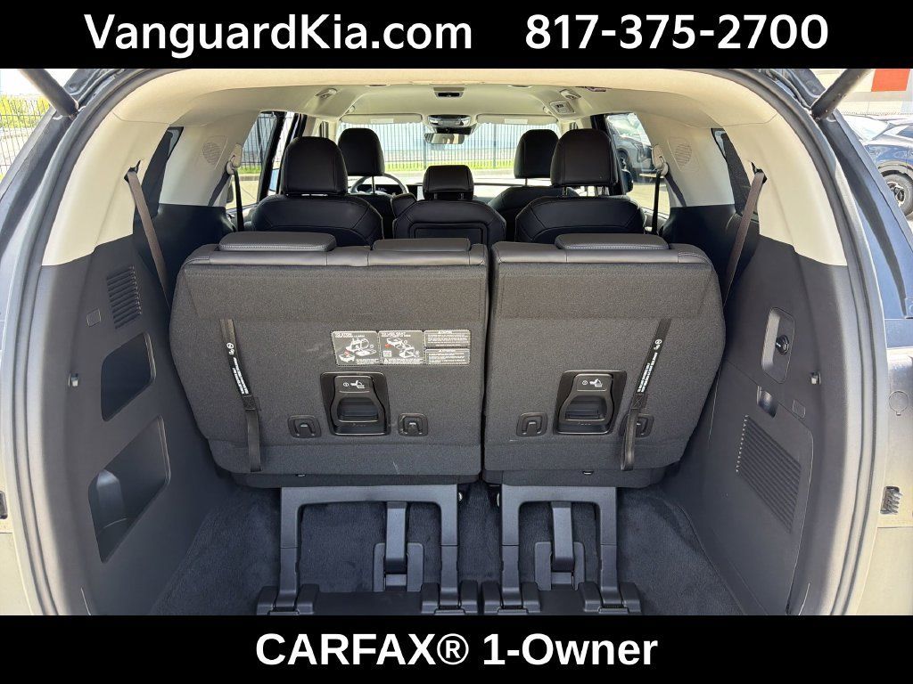 Certified 2026 Kia Carnival EX FWD image 23