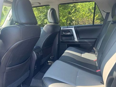 Used 2015 Toyota 4Runner SR5 Premium AWD/4WD image 8