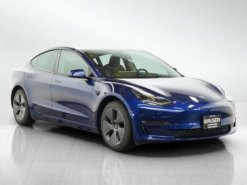 Used 2022 Tesla Model 3 Long Range AWD/4WD image 7