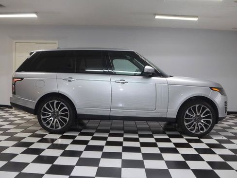 Used 2018 Land Rover Range Rover Supercharged AWD/4WD image 10