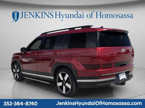 Used 2024 Hyundai Santa Fe Limited FWD image 7