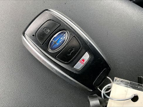 Certified 2025 Subaru Outback Touring XT image 9