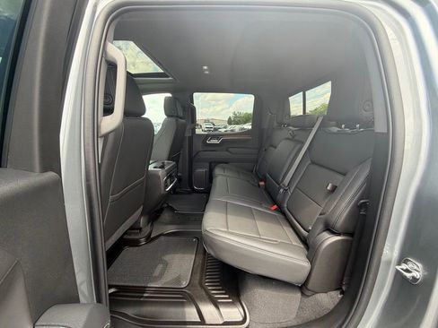 Used 2025 GMC Sierra 1500 Denali AWD/4WD image 7