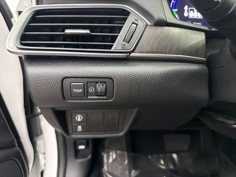 Used 2021 Honda Accord EX image 31