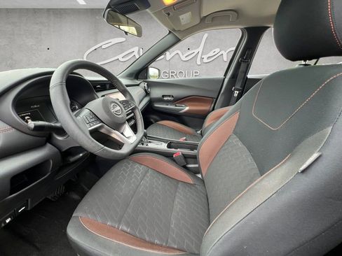 Used 2024 Nissan Kicks SR image 1