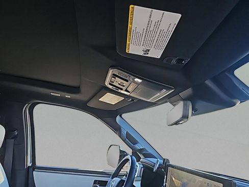 Used 2024 Toyota Sequoia Capstone image 27