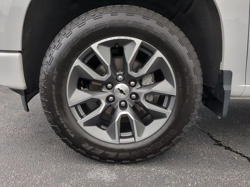 Used 2023 Chevrolet Silverado 1500 RST AWD/4WD image 23