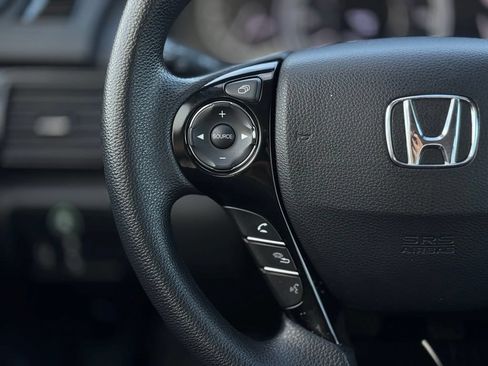 Used 2016 Honda Accord LX image 22