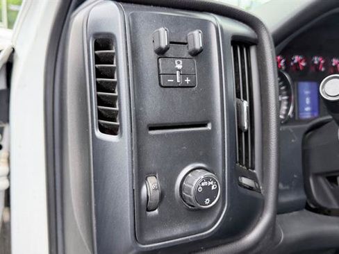 Used 2019 Chevrolet Silverado 2500 W/T w/ Snow Plow Prep Package AWD/4WD image 16