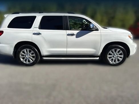 Used 2011 Toyota Sequoia Limited image 4