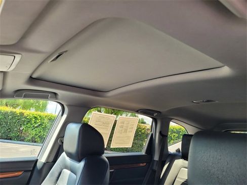 Used 2020 Honda CR-V Touring image 8