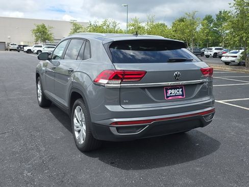 Used 2023 Volkswagen Atlas Cross Sport SE FWD image 7