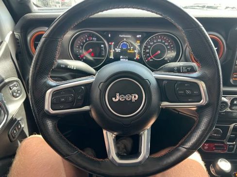 Used 2022 Jeep Gladiator Mojave w/ LED Lighting Group AWD/4WD image 8