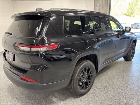 New 2025 Jeep Grand Cherokee L Altitude image 7