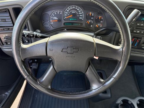 Used 2004 Chevrolet Silverado 1500 w/ Light Duty Power Package image 17
